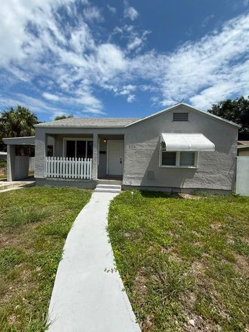933 30TH Court, West Palm Beach, FL 33407