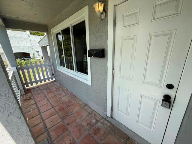 933 30TH Court, West Palm Beach, FL 33407