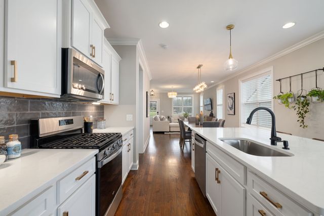 4828 Kintore Dr, Nolensville, TN 37135