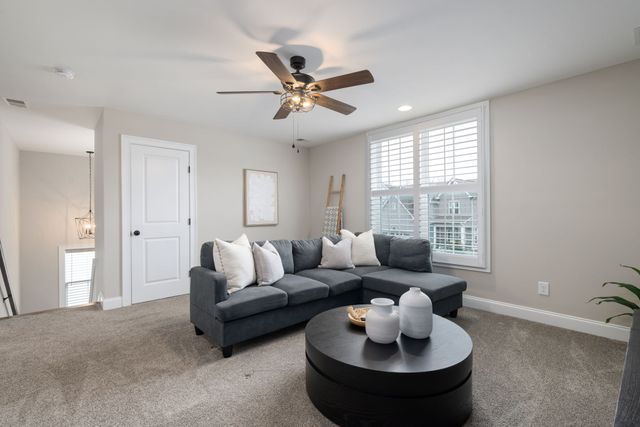 4828 Kintore Dr, Nolensville, TN 37135