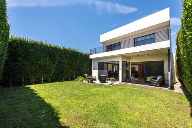 1643 S Carmelina, Los Angeles, CA 90025