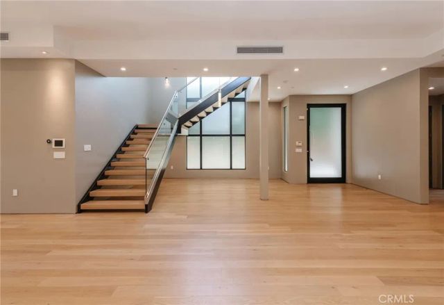1643 S Carmelina, Los Angeles, CA 90025