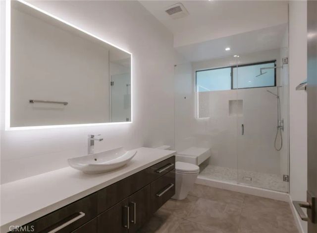 1643 S Carmelina, Los Angeles, CA 90025