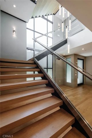 1643 S Carmelina, Los Angeles, CA 90025