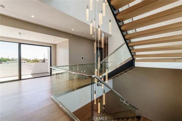 1643 S Carmelina, Los Angeles, CA 90025