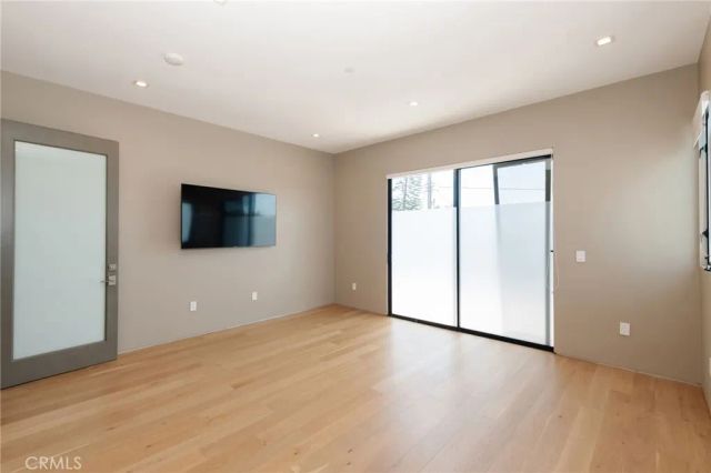 1643 S Carmelina, Los Angeles, CA 90025