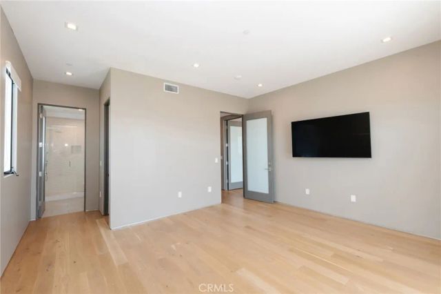 1643 S Carmelina, Los Angeles, CA 90025