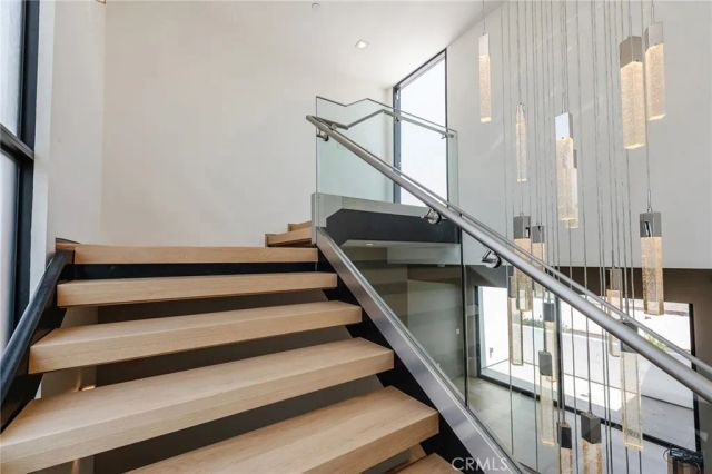 1643 S Carmelina, Los Angeles, CA 90025