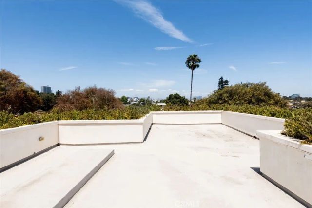 1643 S Carmelina, Los Angeles, CA 90025
