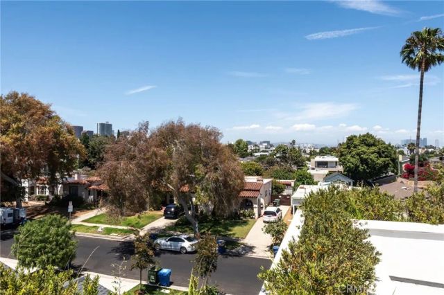 1643 S Carmelina, Los Angeles, CA 90025