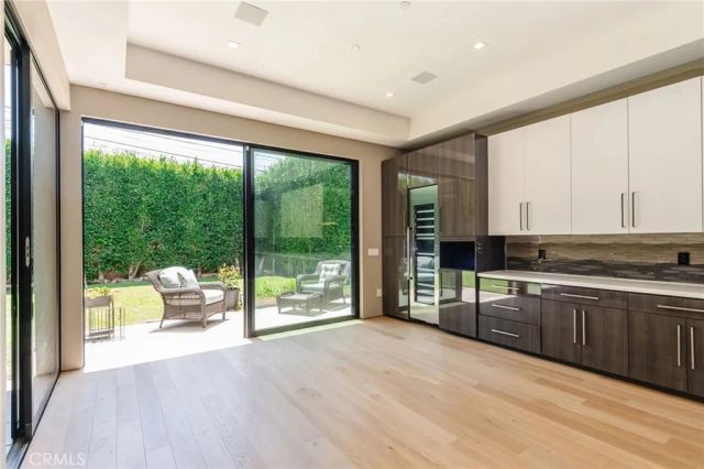 1643 S Carmelina, Los Angeles, CA 90025