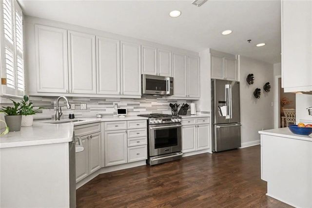 1735 Peachtree Street NE 216, Atlanta, GA 30309