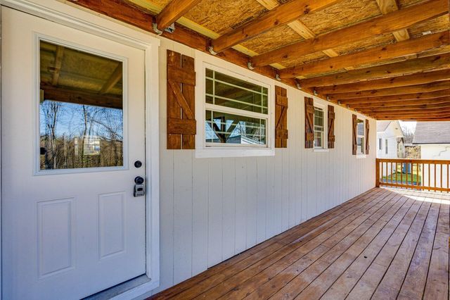 48 Vero Beach Street, Rossville, GA 30741