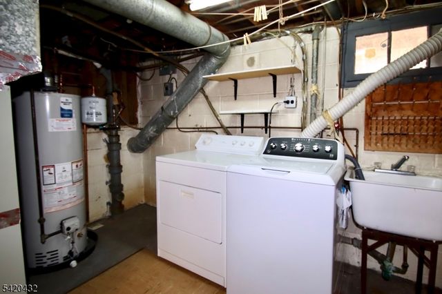 5 Dorothy St, Fair Lawn Boro, NJ 07410