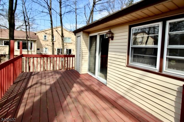 5 Dorothy St, Fair Lawn Boro, NJ 07410