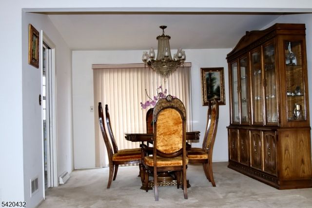 5 Dorothy St, Fair Lawn Boro, NJ 07410