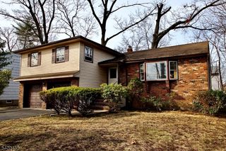 5 Dorothy St, Fair Lawn Boro, NJ 07410