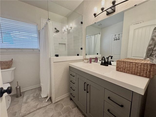 720 Santa Dolores, Kingsville, TX 78363