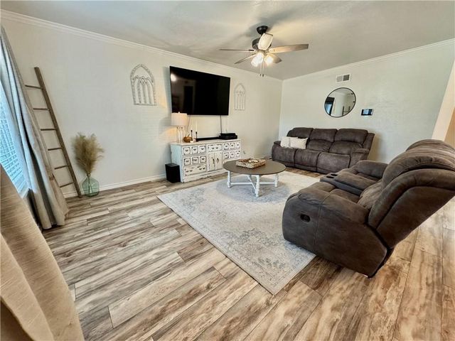 720 Santa Dolores, Kingsville, TX 78363