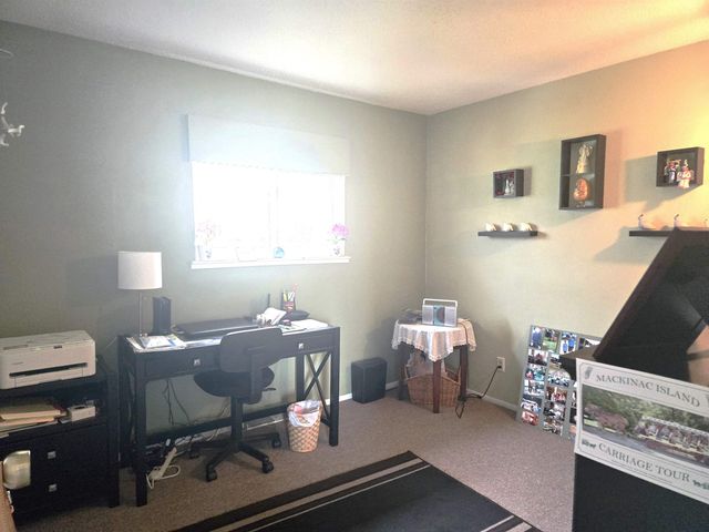 7845 Stafford Drive, Saginaw, MI 48609