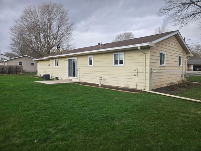 7845 Stafford Drive, Saginaw, MI 48609