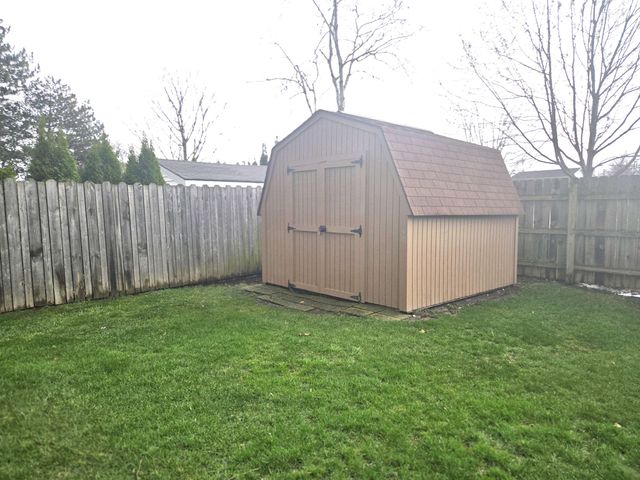 7845 Stafford Drive, Saginaw, MI 48609