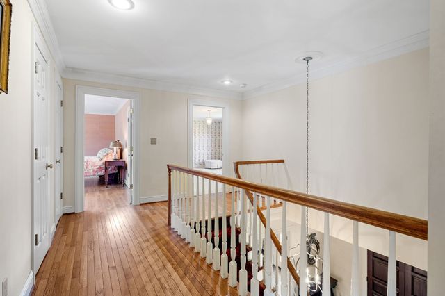 1099 E Gaines St, Lawrenceburg, TN 38464