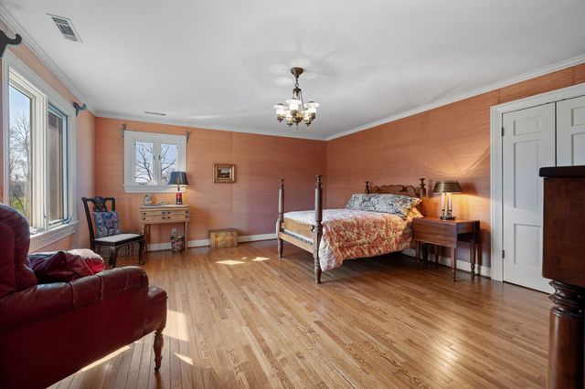 1099 E Gaines St, Lawrenceburg, TN 38464