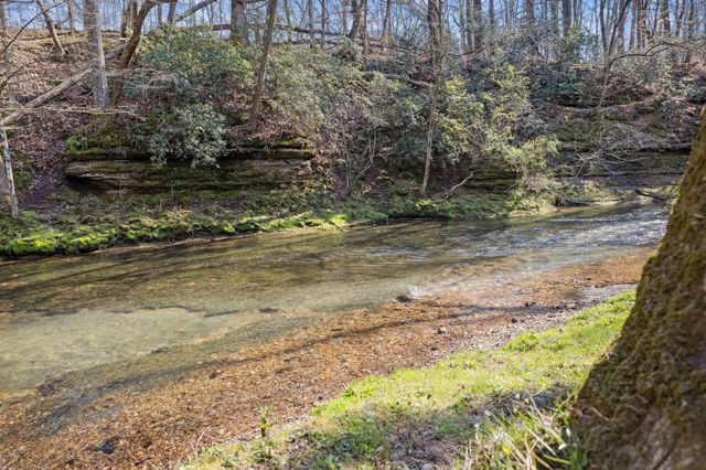 1099 E Gaines St, Lawrenceburg, TN 38464