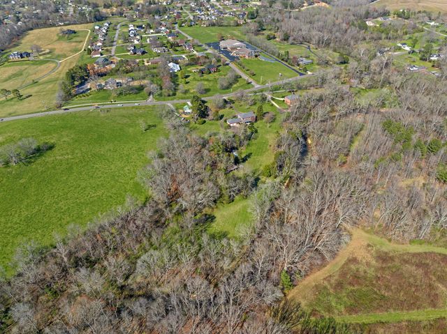 1099 E Gaines St, Lawrenceburg, TN 38464