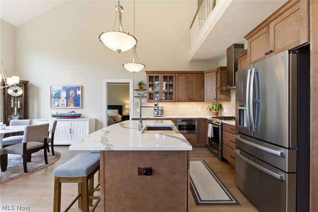 31523 Pier East, Avon Lake, OH 44012