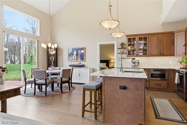 31523 Pier East, Avon Lake, OH 44012