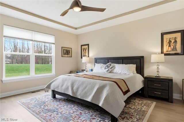 31523 Pier East, Avon Lake, OH 44012
