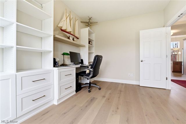 31523 Pier East, Avon Lake, OH 44012