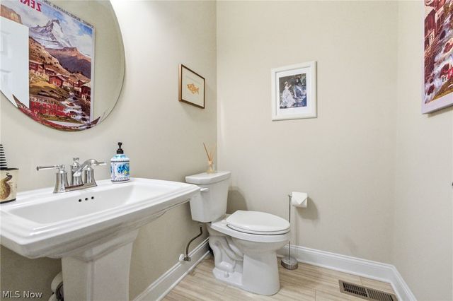 31523 Pier East, Avon Lake, OH 44012
