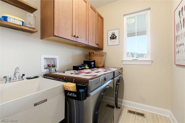 31523 Pier East, Avon Lake, OH 44012