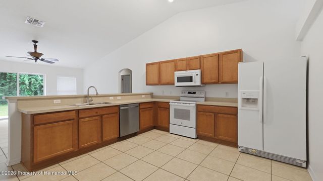 57 Pine Drive, Homosassa, FL 34446
