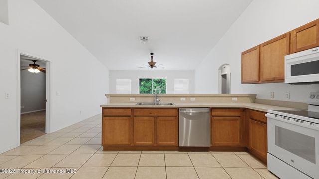57 Pine Drive, Homosassa, FL 34446