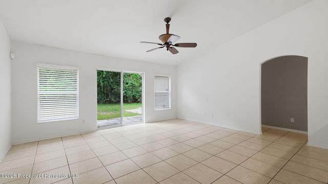 57 Pine Drive, Homosassa, FL 34446