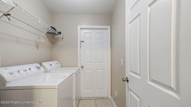 57 Pine Drive, Homosassa, FL 34446