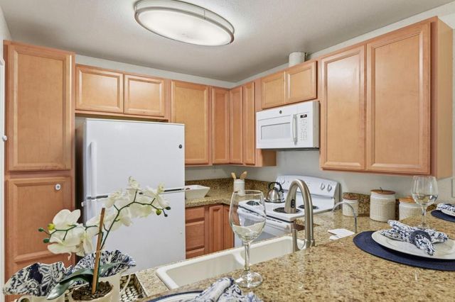 5696 Makati Circle G, San Jose, CA 95123