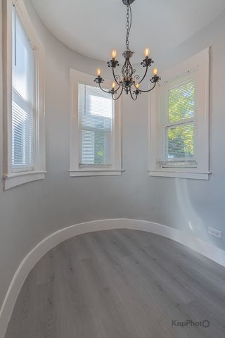 6259 W Peterson Avenue, Chicago, IL 60646