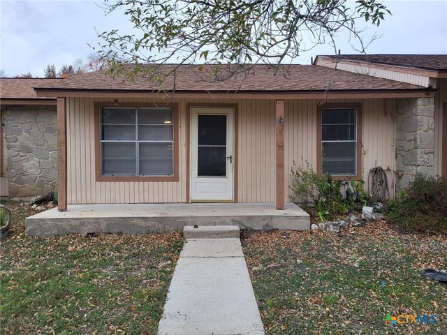 1051 Country Club Drive 19, Seguin, TX 78155