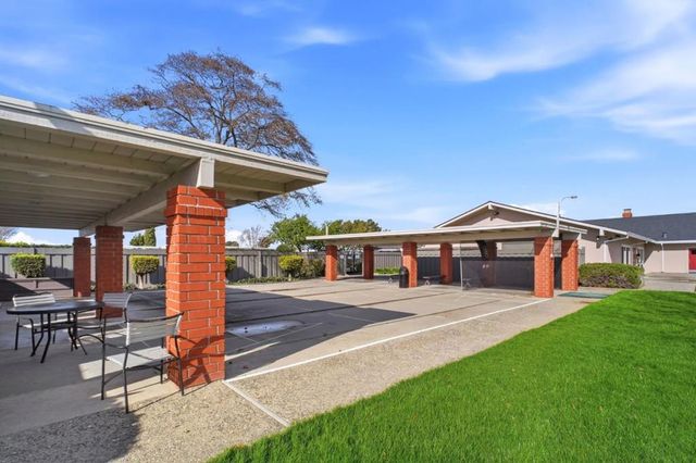 286 Santa Susana, San Leandro, CA 94579