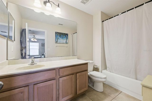 381 MISTY OAKS LANE, Eustis, FL 32736