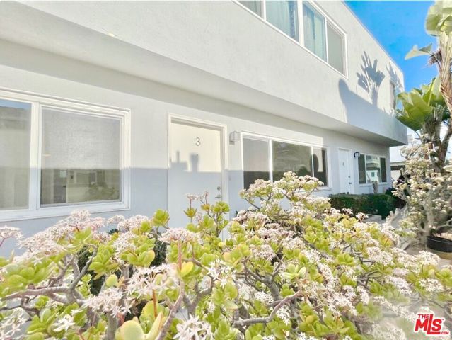 1323 11th Street, Santa Monica, CA 90401