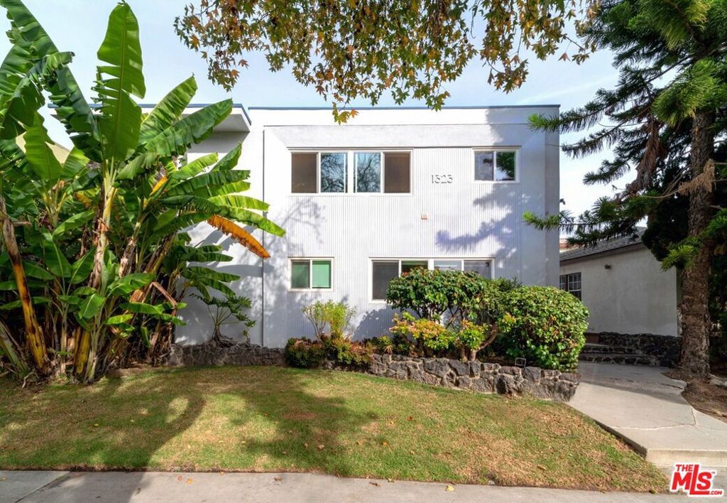 1323 11th Street, Santa Monica, CA 90401