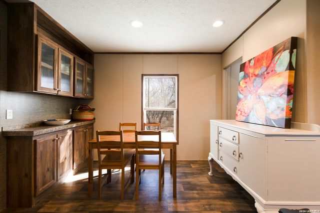 869 & 873 County Road 773, Devine, TX 78016