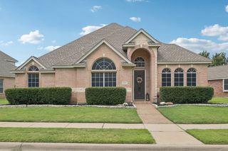 6401 Day Spring Drive, The Colony, TX 75056
