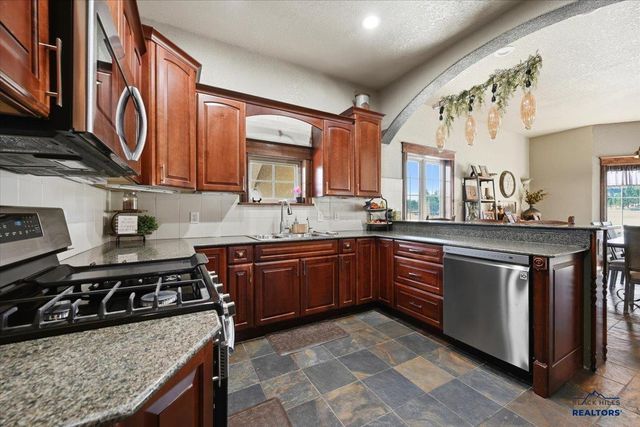 12312 STAMPEDE RD, Whitewood, SD 57779